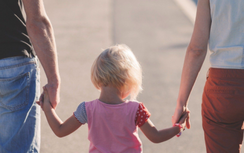 Sarà un virus che ci farà conoscere i nostri figli